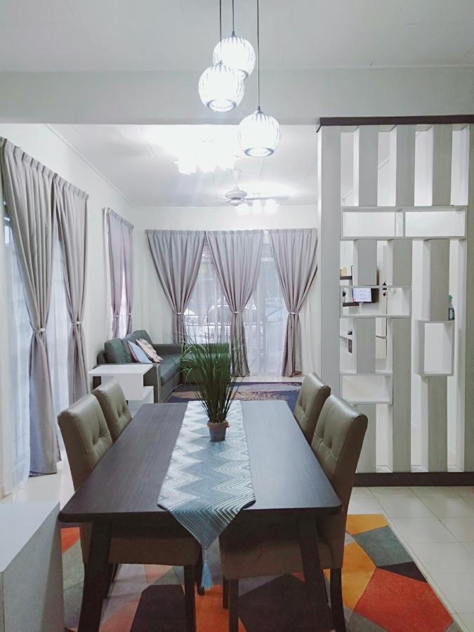 Sofea Guest House Kemaman Chukai Exterior photo
